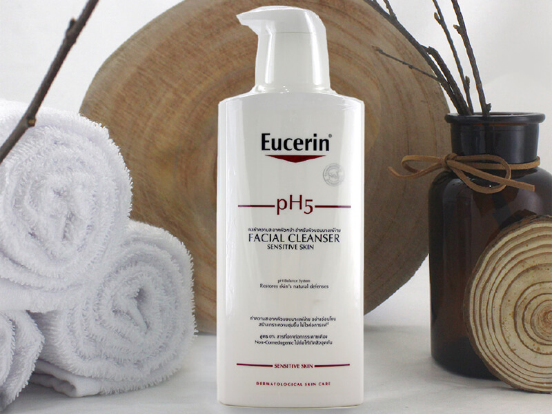 Sữa rửa mặt cho da nhạy cảm Eucerin pH5